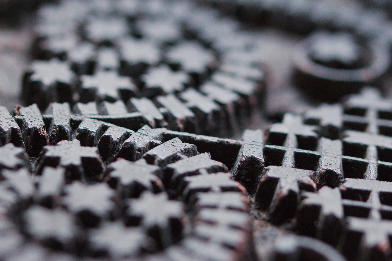 三股力量助郑丽文上位/三股力量是什么