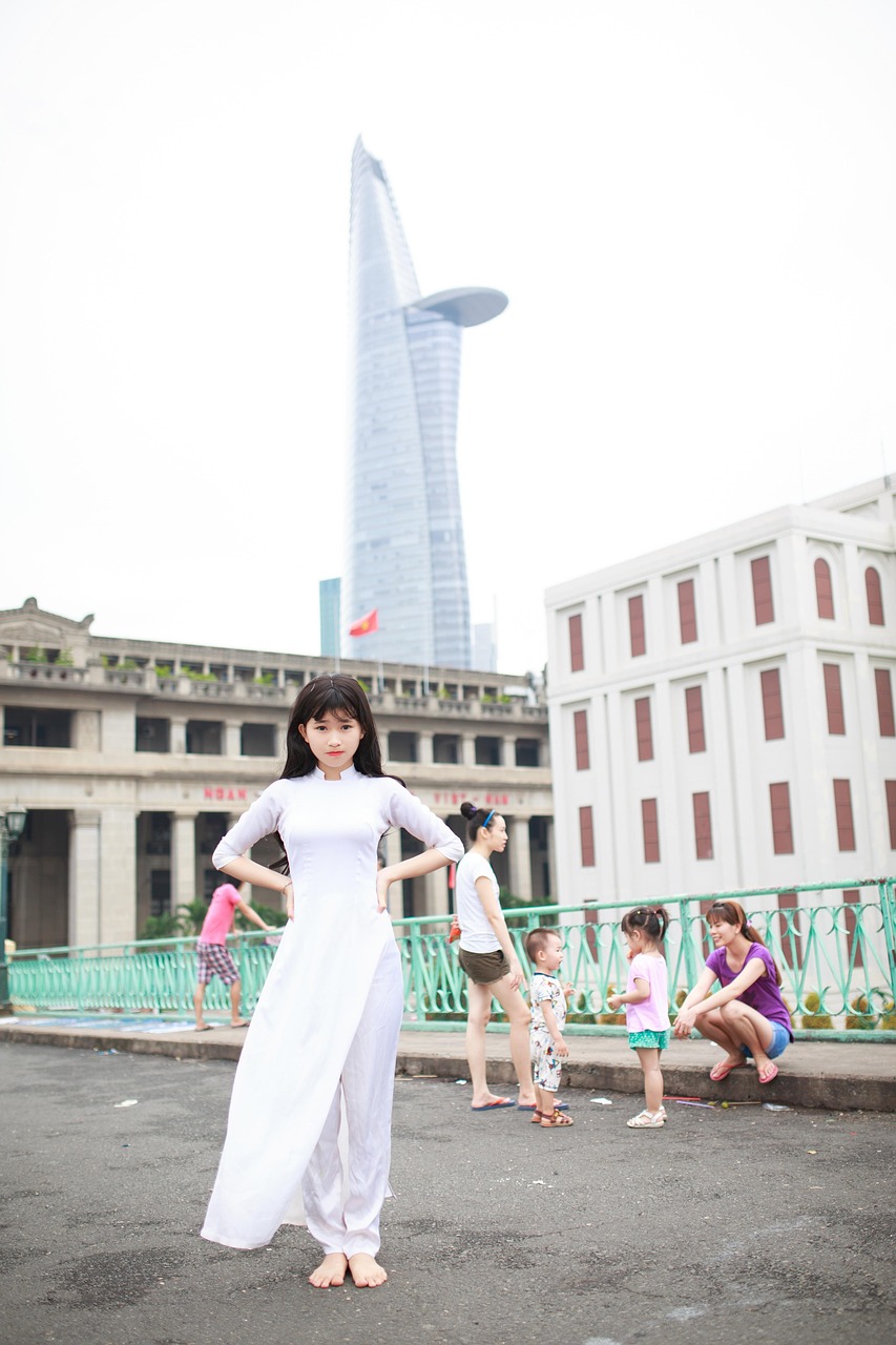 90后女生高职毕业任教清华,清华毕业职场女性 90后女生高职毕业任教清华,清华毕业职场女性