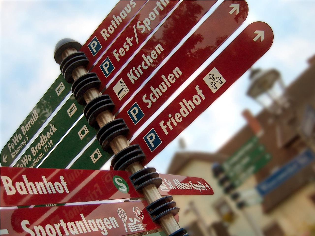 中国房产上市盈亏榜,2021年中国房地产上市公司综合实力榜 中国房产上市盈亏榜,2021年中国房地产上市公司综合实力榜