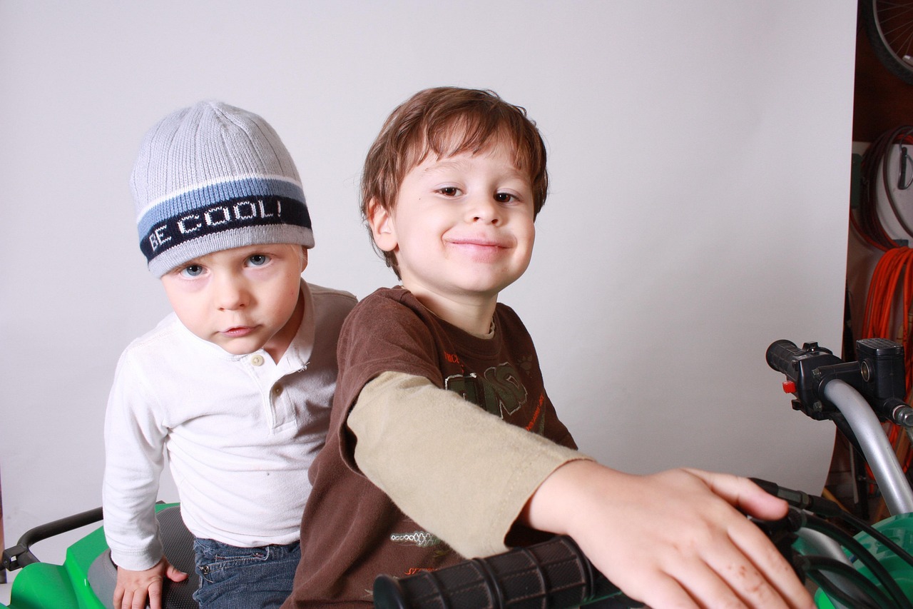 巴西9岁男孩捅死母亲/13岁巴西女孩把怀孕姐姐杀死