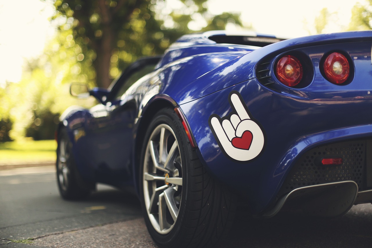 汽车钥匙拧了没反应!汽车钥匙拧不动了怎么解决