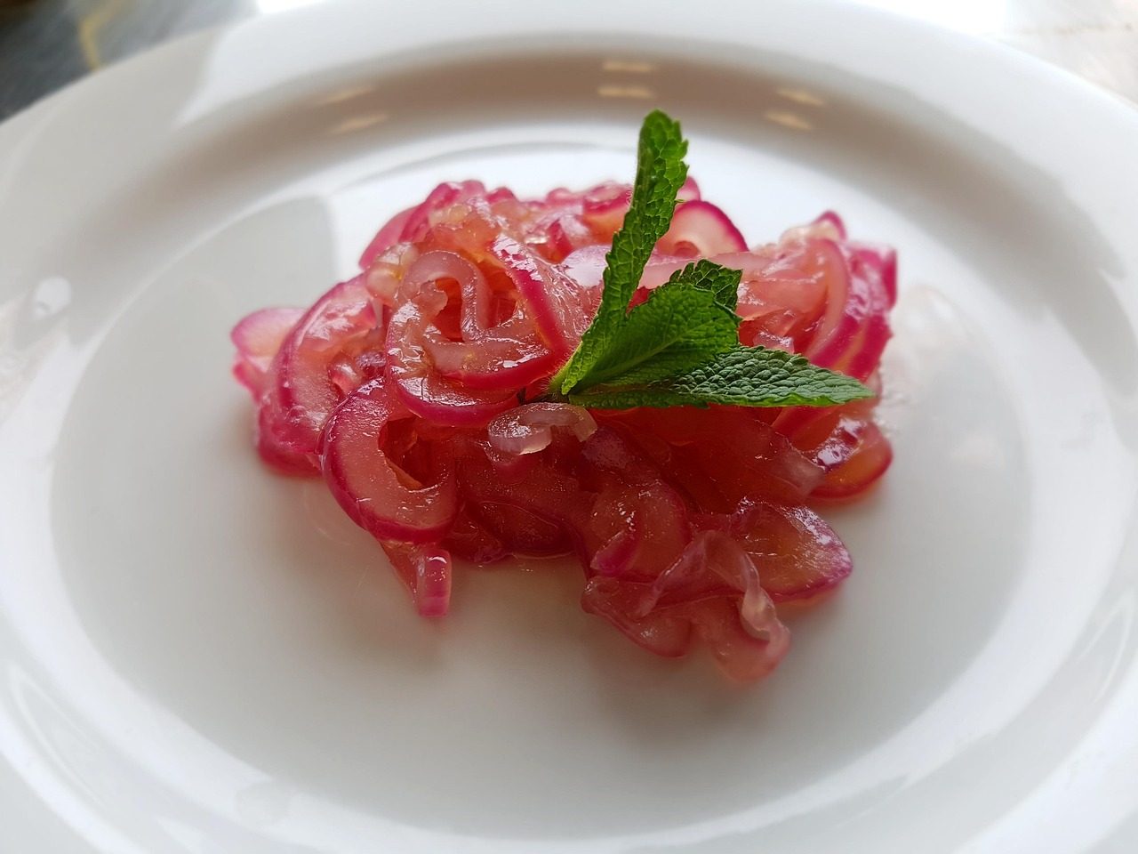 健康鸡肉的颜色是什么!鸡肉的颜色是暗红色