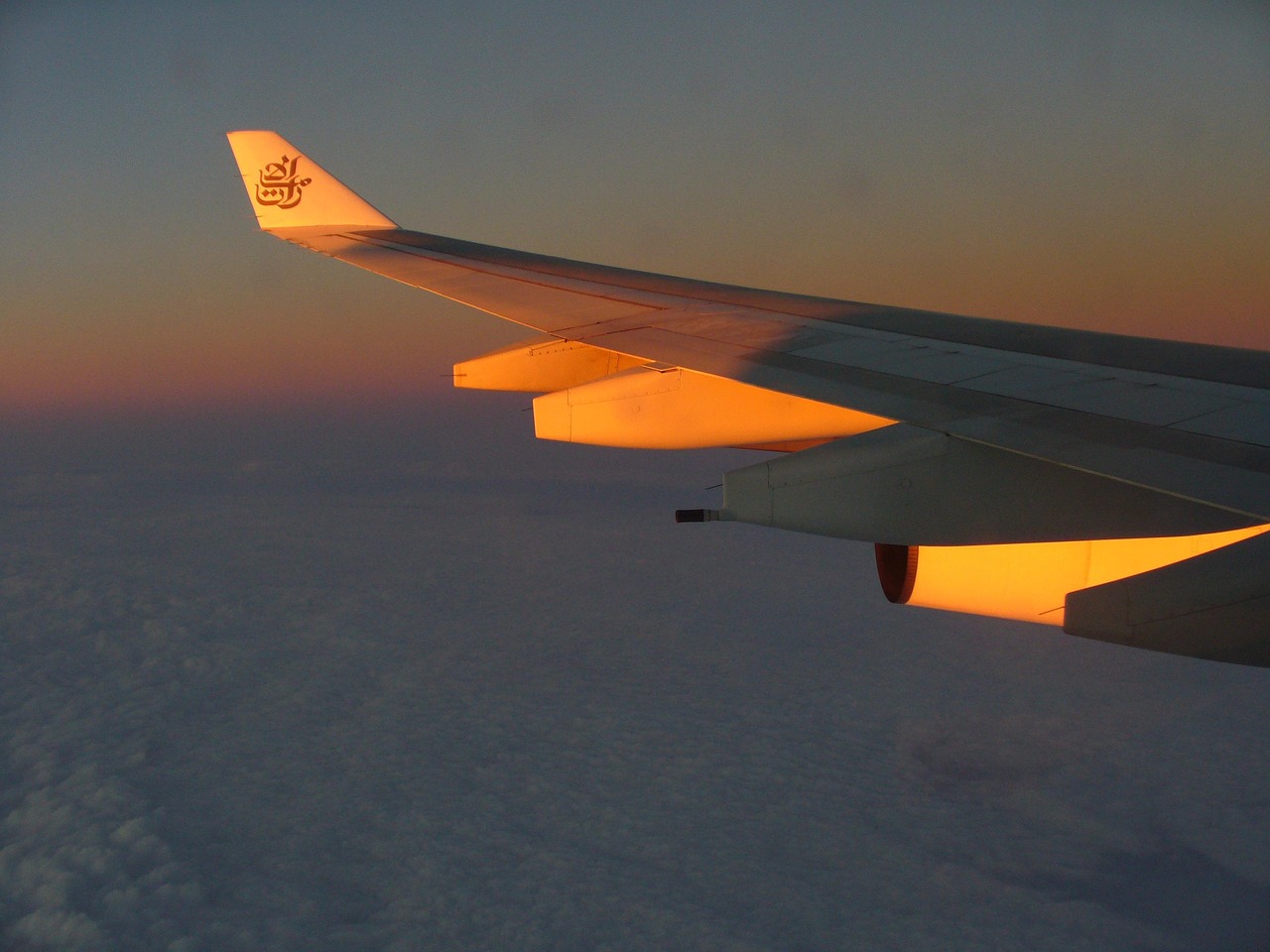 印航空难唯一幸存者无法与妻儿说话 [印度空难视频]