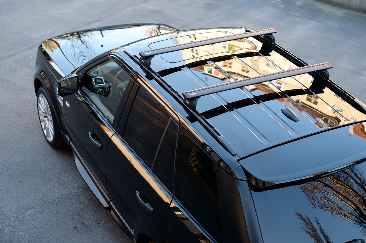 汽车底盘碰到石头,汽车底盘碰到石头有没有关系