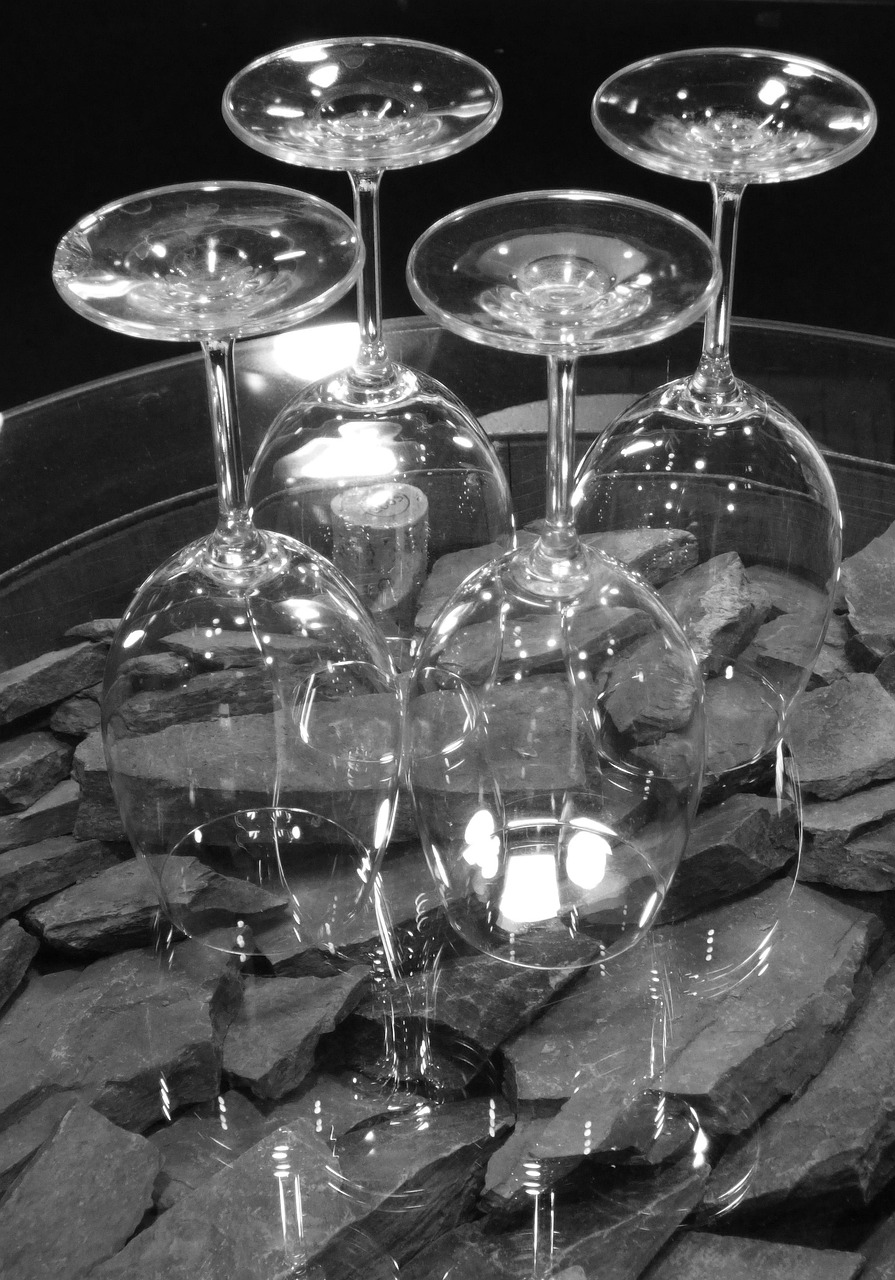 国外红酒水晶杯最好的品牌,国外红酒水晶杯最好的品牌是什么