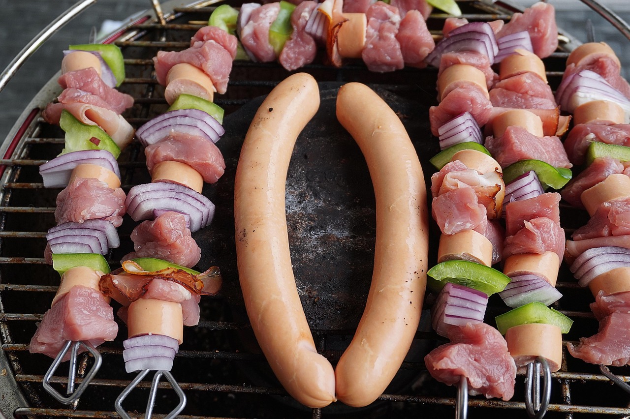 太空烧烤“滋滋冒油”馋坏全球网友/ 太空烧烤“滋滋冒油”馋坏全球网友/