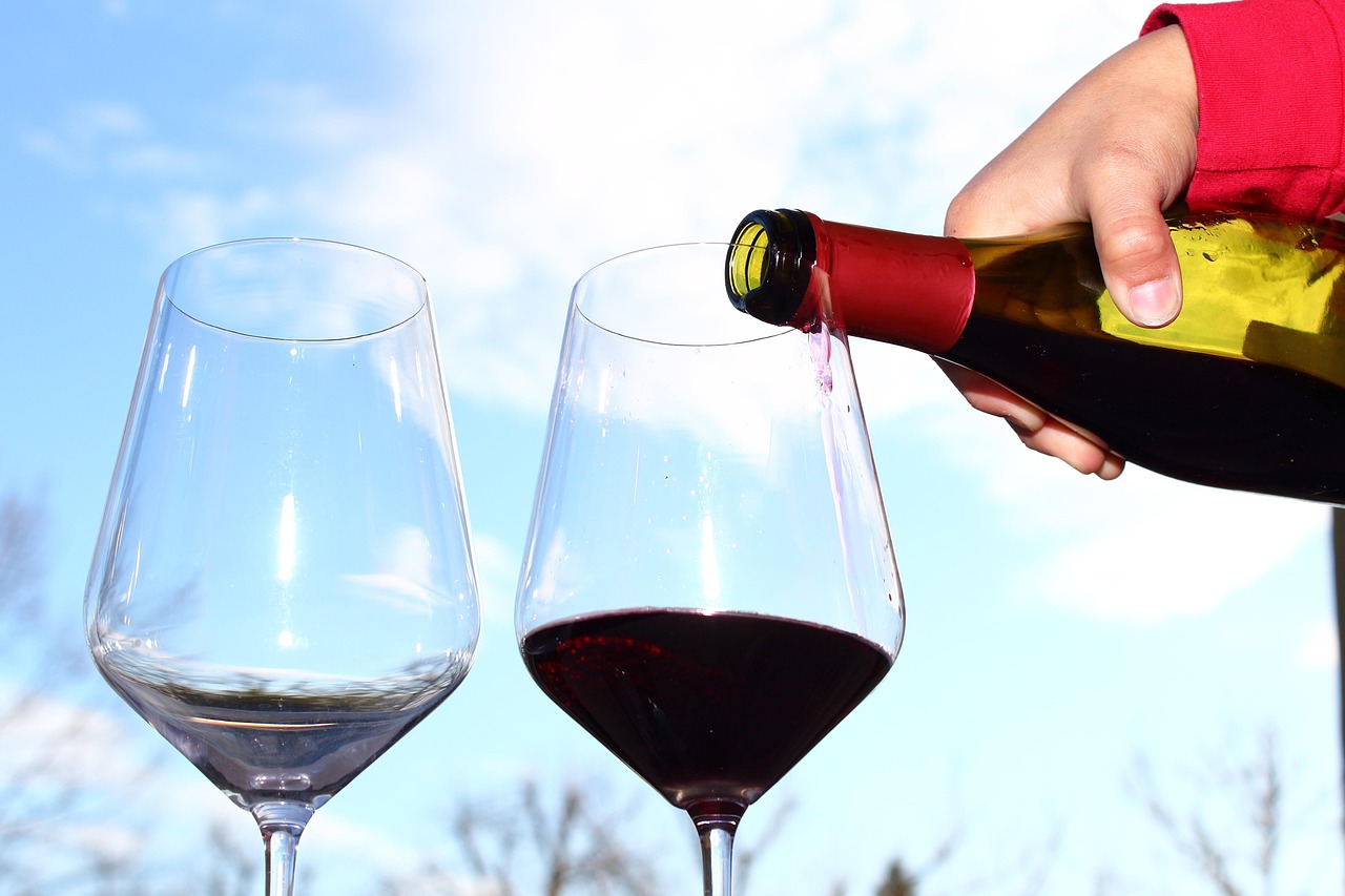 我是一个卖红酒的小老头,一个卖红酒的人