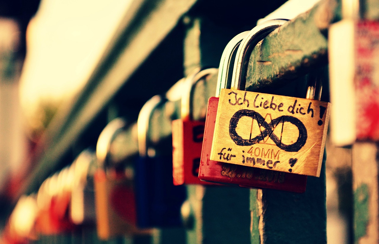 钟爱一生保险,守护爱与未来的承诺 钟爱一生保险,守护爱与未来的承诺