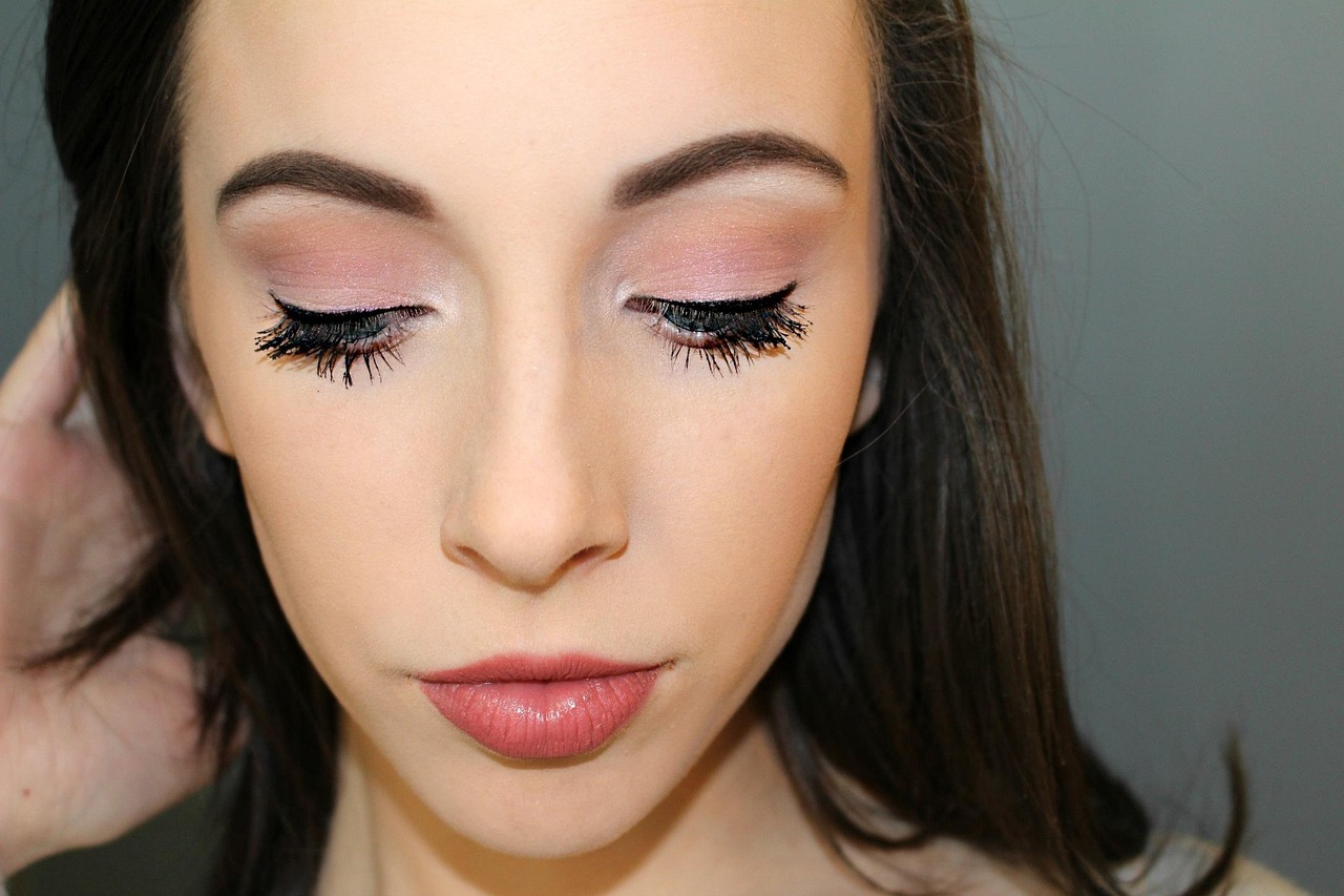 安妮化妆和不化妆品?安妮妆容 安妮化妆和不化妆品?安妮妆容