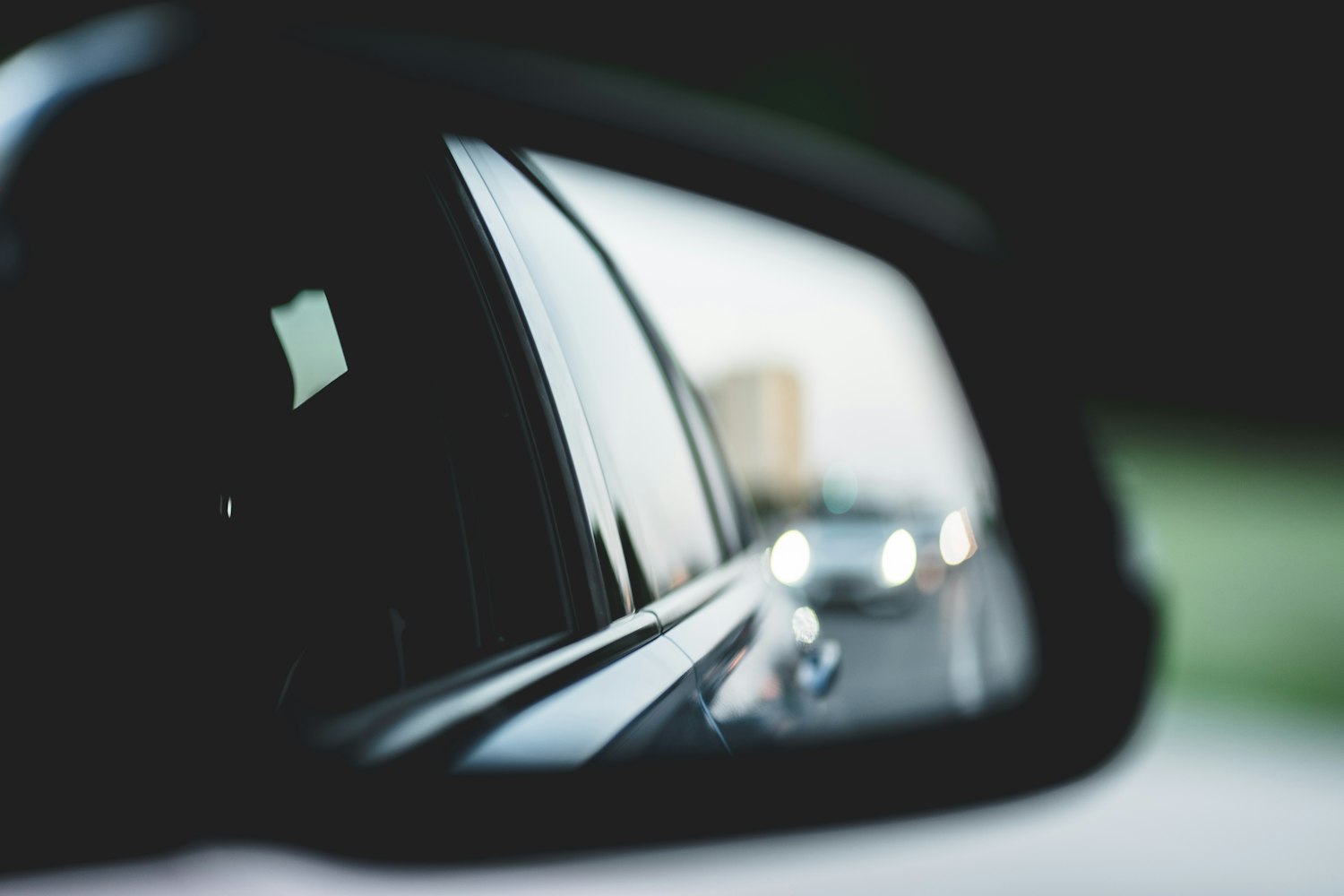 桑塔纳后保险杠图片?桑塔纳后保险杠是什么材质