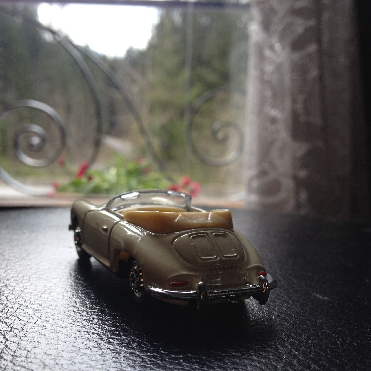 换轮胎可不可以报保险?换轮胎可不可以报保险呢